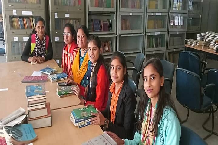 Mahendra Mahila College campus in Gopalganj, Bihar, India — photo 6