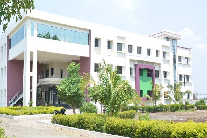IBSSBS College of Pharmacy campus in Malkapur, Maharashtra, India — photo 2