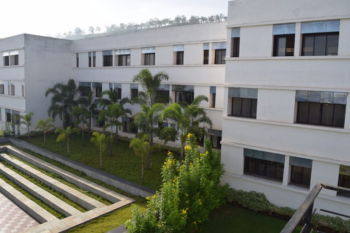 KLECET Chikodi campus in Belgaum, Karnataka, India — photo 1