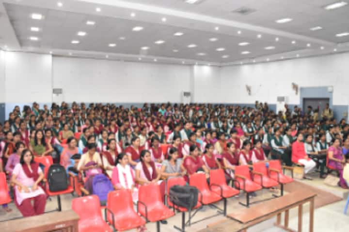 Rama Devi Women's University campus in Bhubaneswar, Odisha, India — photo 4