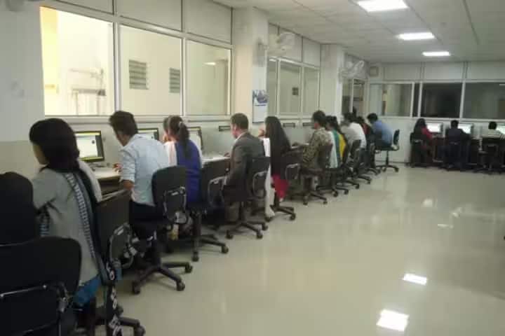SRM University campus in Gangtok, Sikkim, India — photo 4