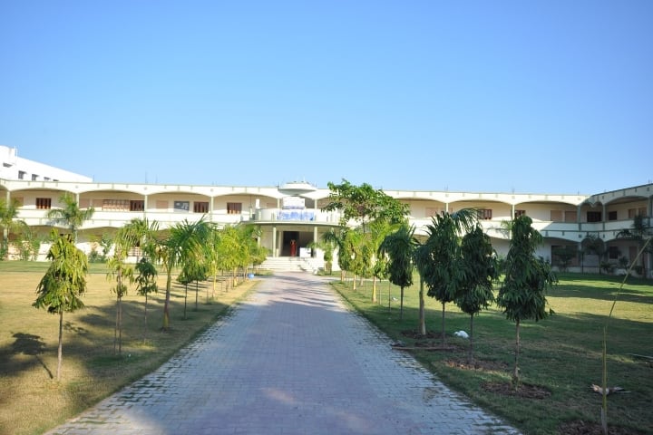 Manguba M Ed College campus in Daskroi, Gujarat, India — photo 1