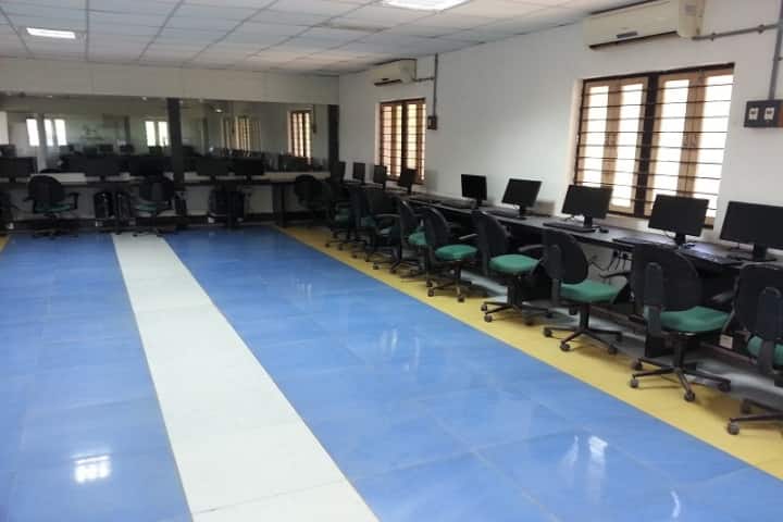 Manguba M Ed College campus in Daskroi, Gujarat, India — photo 2