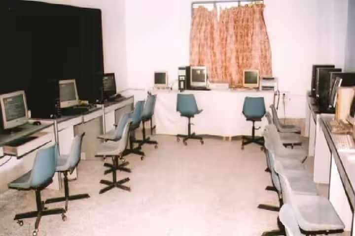 Narmada Shiksha Mahavidyalaya campus in Jabalpur, Madhya Pradesh, India — photo 2