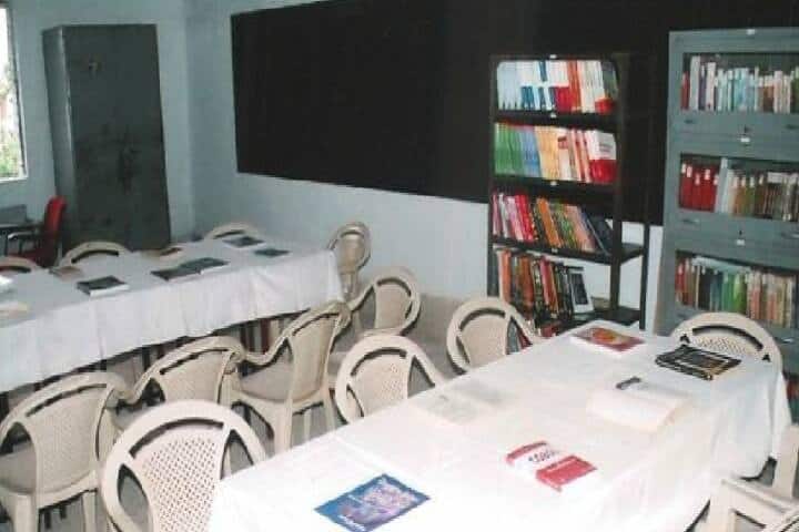 Narmada Shiksha Mahavidyalaya campus in Jabalpur, Madhya Pradesh, India — photo 3