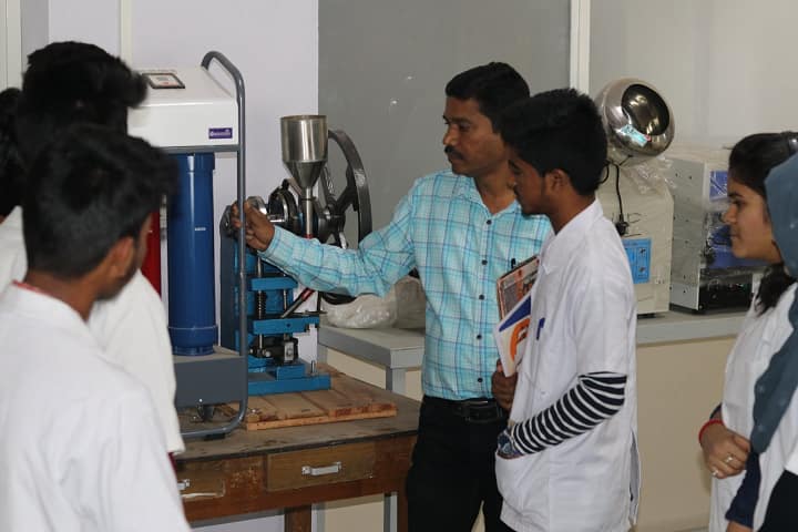 Noble College of Pharmacy campus in Gulbarga, Karnataka, India — photo 5