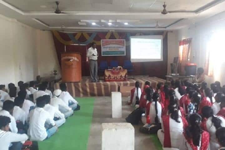 Late Ku Durga K Banmeru Science College campus in Buldhana, Maharashtra, India — photo 2