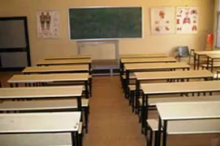 Shri VJ Patel College of Physical Education campus in Anand, Gujarat, India — photo 6