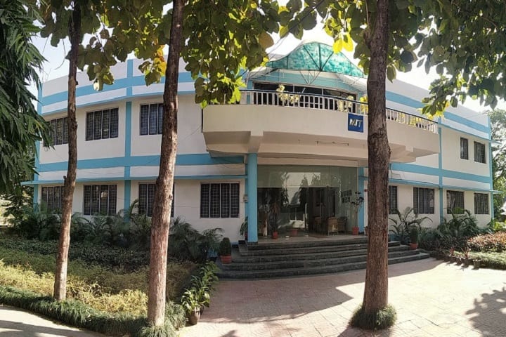 Mahadevi Institute of Technology campus in Dehradun, Uttarakhand, India — photo 1