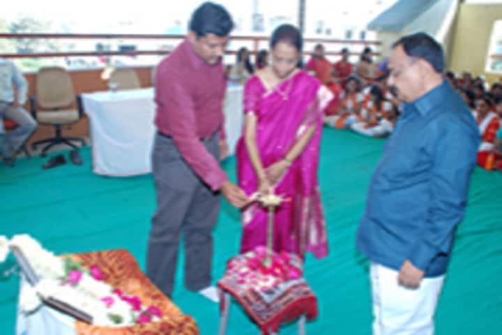 Akshar Mahila B Ed College campus in Vadodara, Gujarat, India — photo 4