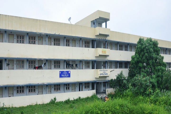 SNM Shah M Ed College campus in Godhra, Gujarat, India — photo 3