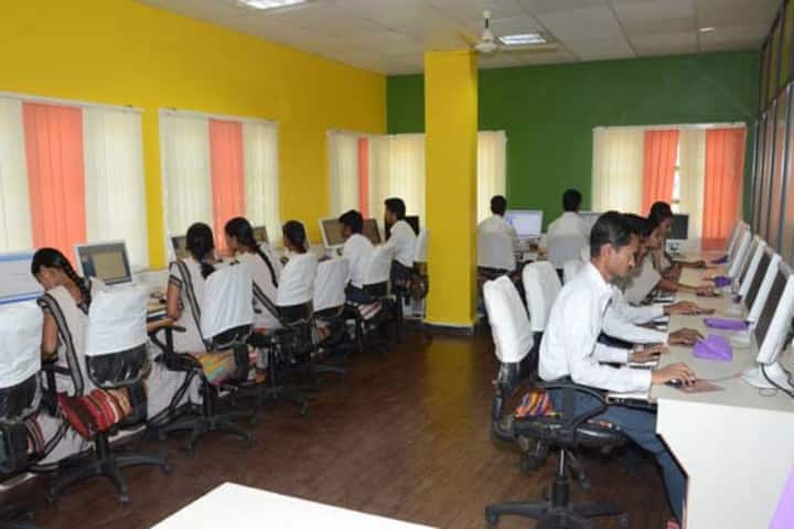 Shri Kumareshwar College of Education campus in Haveri, Karnataka, India — photo 4