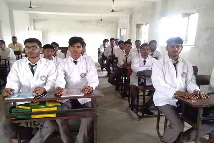 Tabish Pharmacy School campus in Sultanpur, Uttar Pradesh, India — photo 2