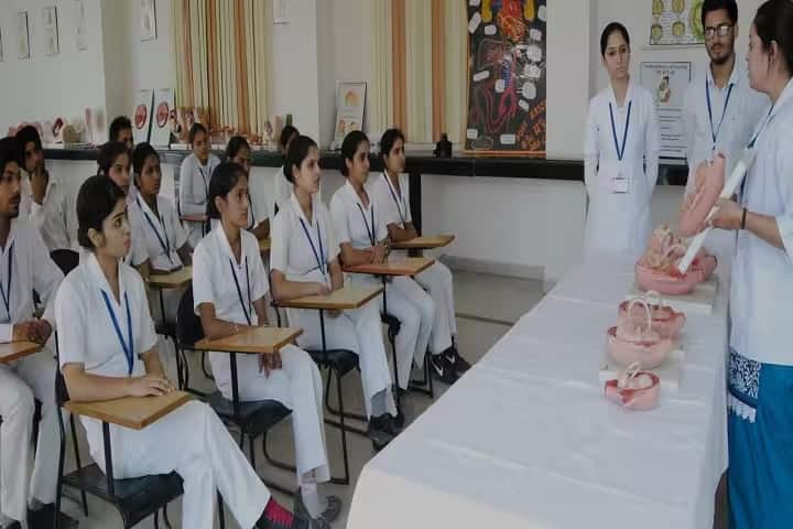 Swift School of Pharmacy campus in Rajpura, Punjab, India — photo 3