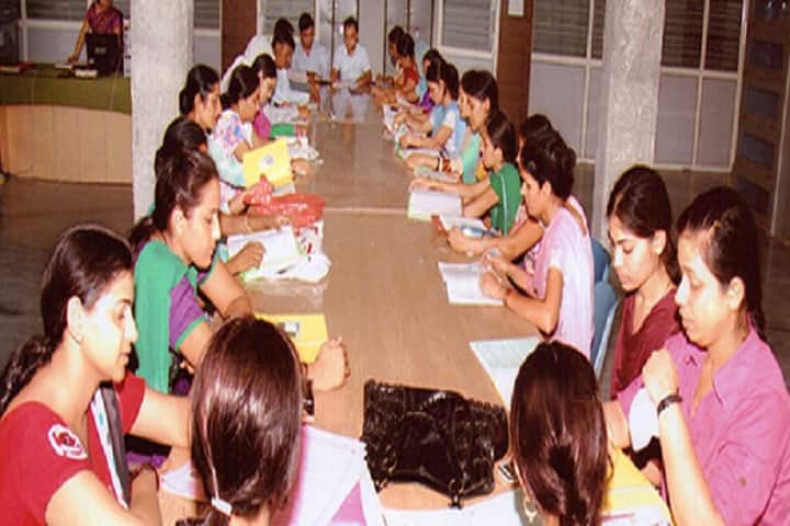 Maharishi Dayanand College of Education campus in Hisar, Haryana, India — photo 3