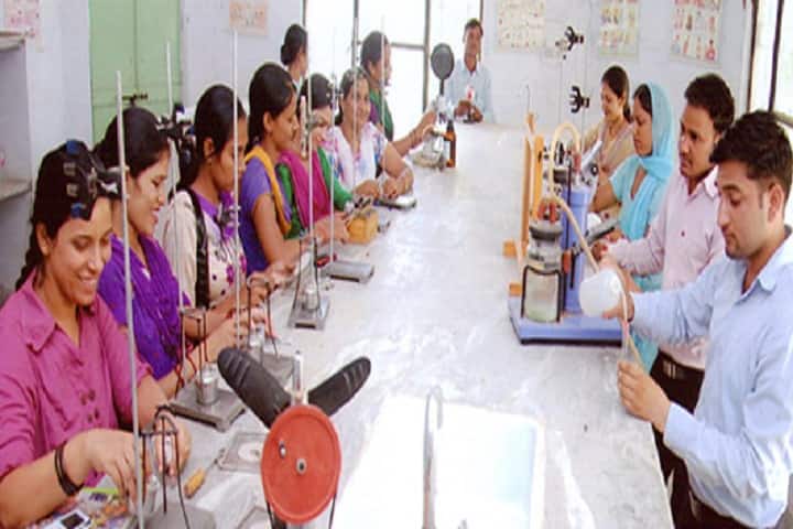 Maharishi Dayanand College of Education campus in Hisar, Haryana, India — photo 4