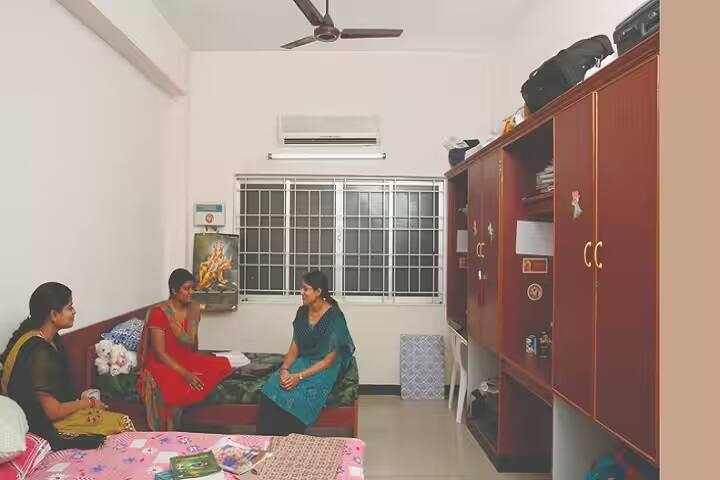 Swamy Vivekanandha College of Pharmacy campus in Namakkal, Tamil Nadu, India — photo 5