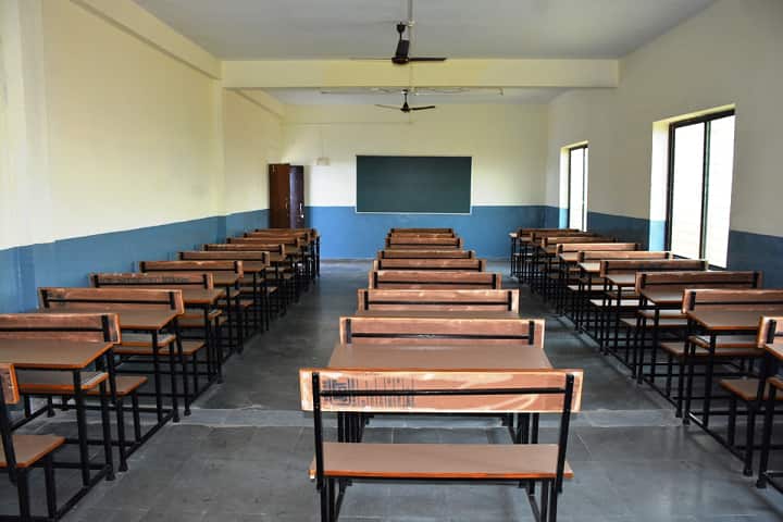 Swami Vivekanand College of Pharmacy campus in Udgir, Maharashtra, India — photo 3