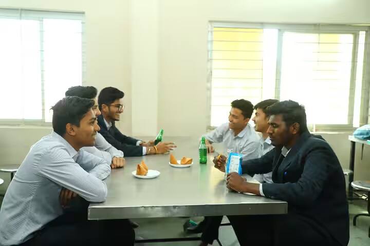 Swami Vivekanand College of Pharmacy campus in Indore, Madhya Pradesh, India — photo 5