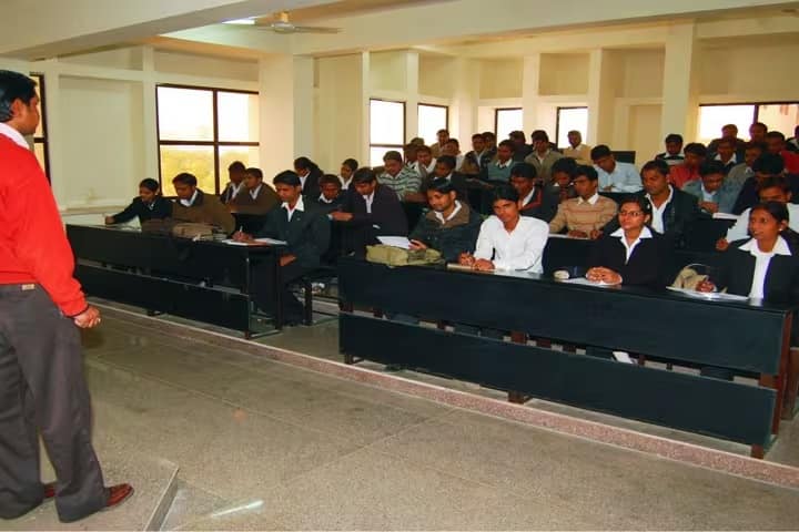 Swami Keshvanand Institute of Pharmacy campus in Jaipur, Rajasthan, India — photo 2