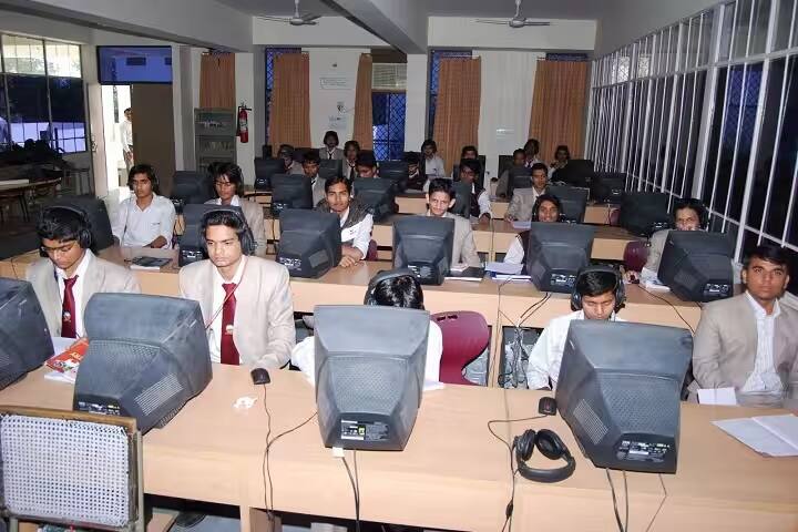 Swami Keshvanand Institute of Pharmacy campus in Jaipur, Rajasthan, India — photo 3
