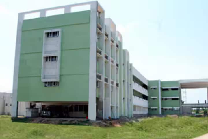 Tamil Nadu Dr J Jayalalithaa Fisheries University, Nagapattinam campus photo