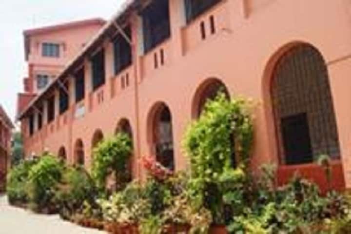 St Ann's College of Education campus in Mangalore, Karnataka, India — photo 1