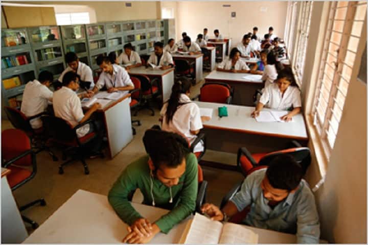 Shanti Sudama College of Pharmacy campus in Azamgarh, Uttar Pradesh, India — photo 4