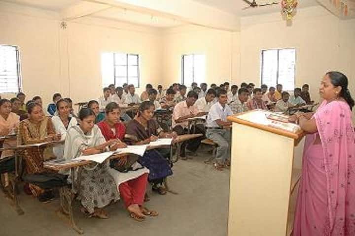 Sri Siddhartha College of Education campus in Tumkur, Karnataka, India — photo 2