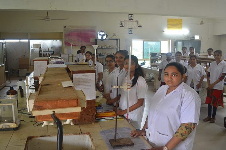 Sharda School of Pharmacy campus in Gandhinagar, Gujarat, India — photo 5