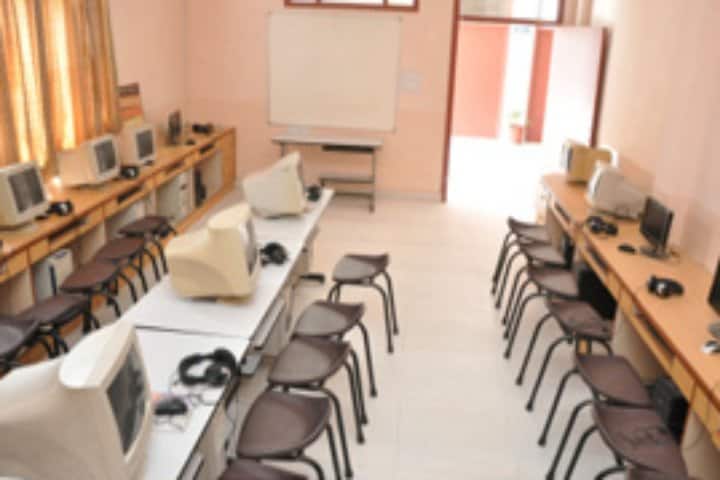 Kamla Nehru College of Education for Women campus in Phagwara, Punjab, India — photo 2