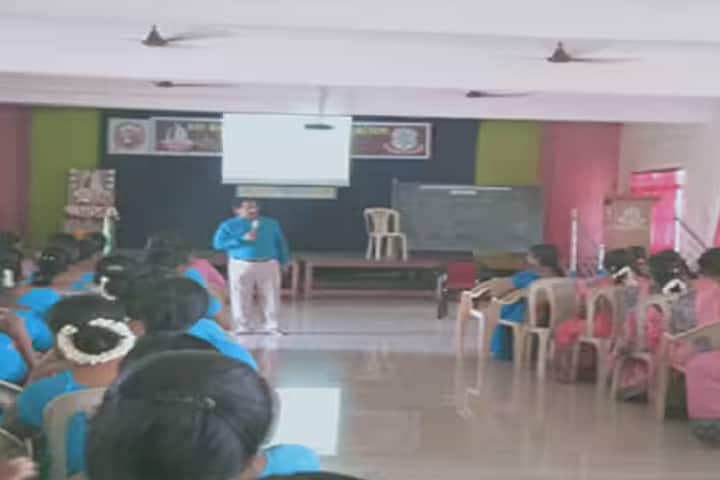 Sri Sarada College of Education for Women campus in Ariyakulam, Tamil Nadu, India — photo 2