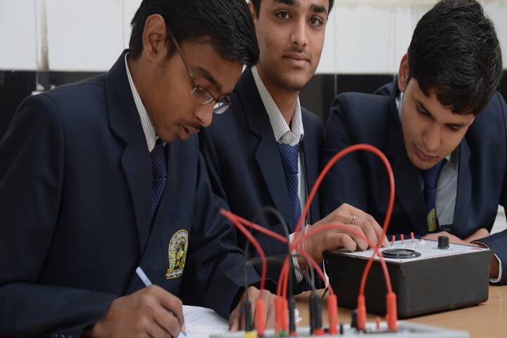 Swami Devi Dyal Institute of Engineering and Technology campus in Palasra, Haryana, India — photo 3