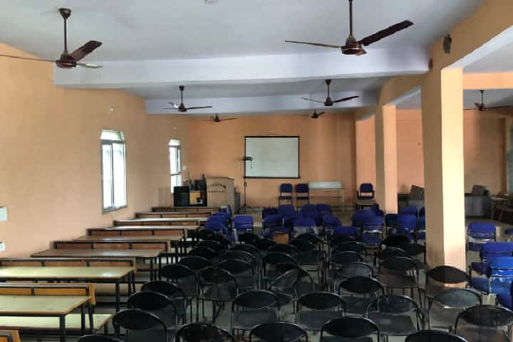 Pt LR College of Education campus in Faridabad, Haryana, India — photo 2