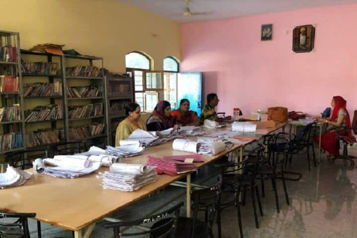 Pt LR College of Education campus in Faridabad, Haryana, India — photo 4
