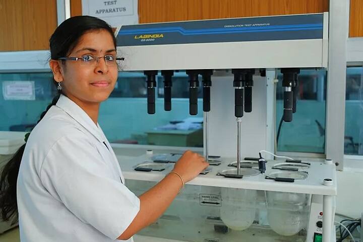 St Johns College of Pharmaceutical Sciences campus in Yemmiganur, Andhra Pradesh, India — photo 3