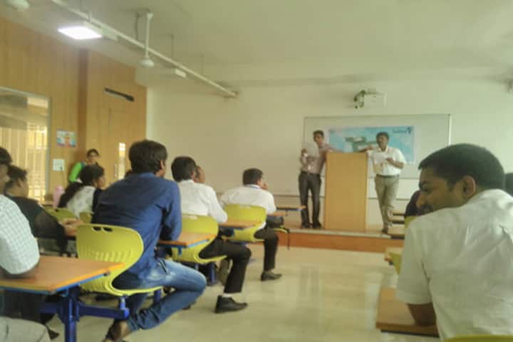 KLU College of Law campus in Guntur, Andhra Pradesh, India — photo 3