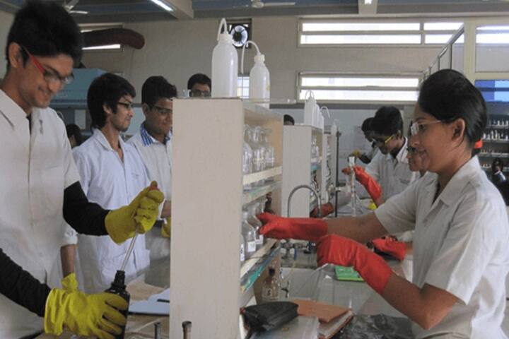 SSR College of Pharmacy campus in Silvassa, Dadra and Nagar Haveli, India — photo 5
