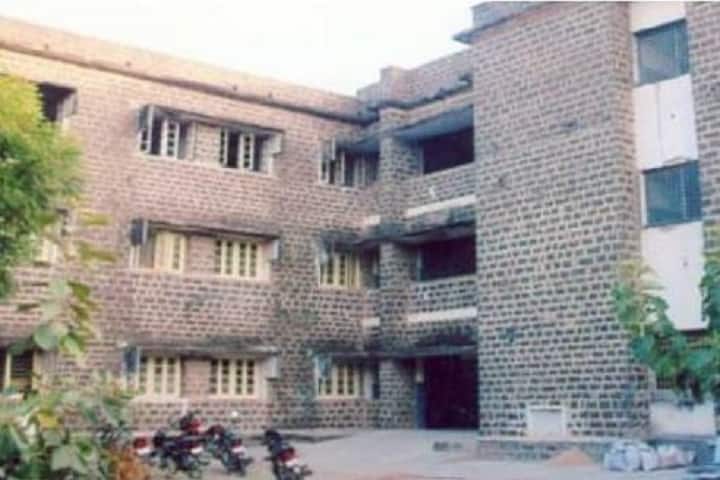 HKE Society's Matoshree Taradevi Rampure Institute of Pharmaceutical Sciences campus in Kalaburagi, Karnataka, India — photo 1