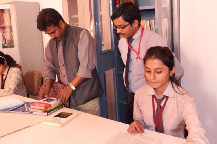Ganesh Shankar Vidyarthi Subharti Institute of Journalism and Mass Communication campus in Meerut, Uttar Pradesh, India — photo 5
