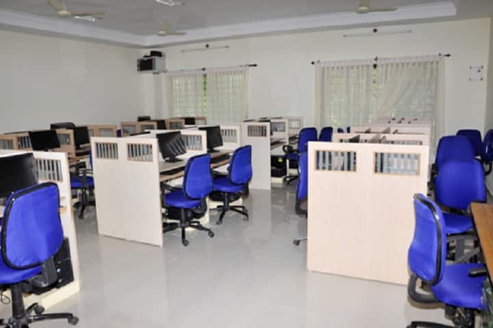 Holy Trinity College of Education campus in Edaicode, Tamil Nadu, India — photo 4