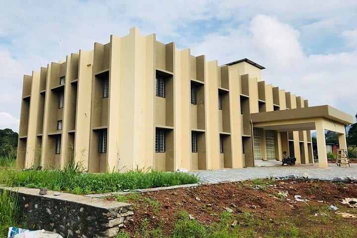 College of Avian Sciences and Management campus in Thiruvazhamkunnu, Kerala, India — photo 1