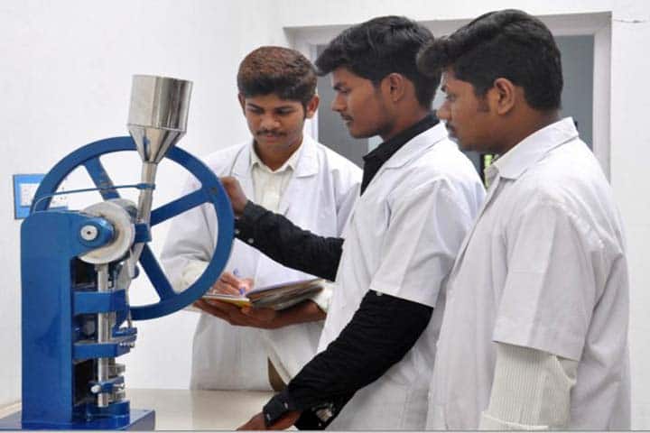 SSM College of Pharmacy campus in Chinniampalayam Pudur, Tamil Nadu, India — photo 4