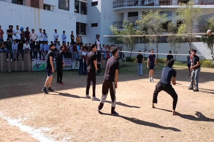 Maharaja Agrasen University School of Law campus in Solan, Himachal Pradesh, India — photo 5