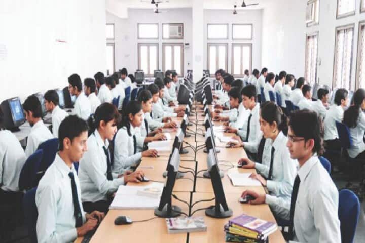 Kishan Institute of Teacher's Education campus in Meerut, Uttar Pradesh, India — photo 3