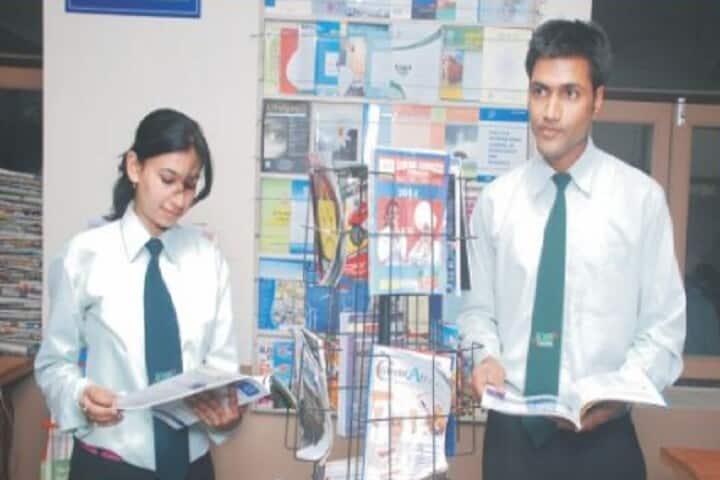 Kishan Institute of Teacher's Education campus in Meerut, Uttar Pradesh, India — photo 4