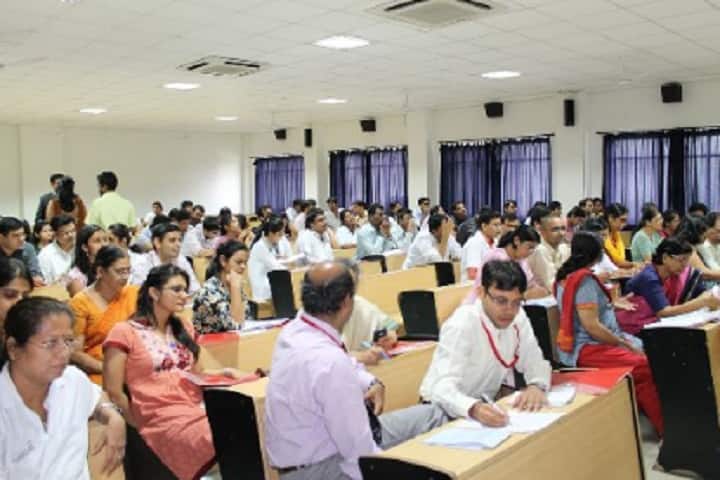 Mahatma Gandhi Mission's Dental College and Hospital campus in Navi Mumbai, Maharashtra, India — photo 3