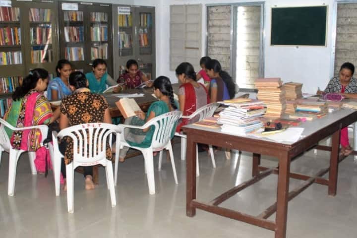 NH Patel College of Education campus in Anand, Gujarat, India — photo 5