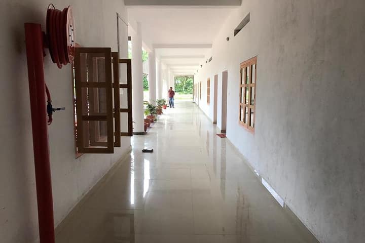 Hindustan College of Pharmacy campus in Kottayam, Kerala, India — photo 1