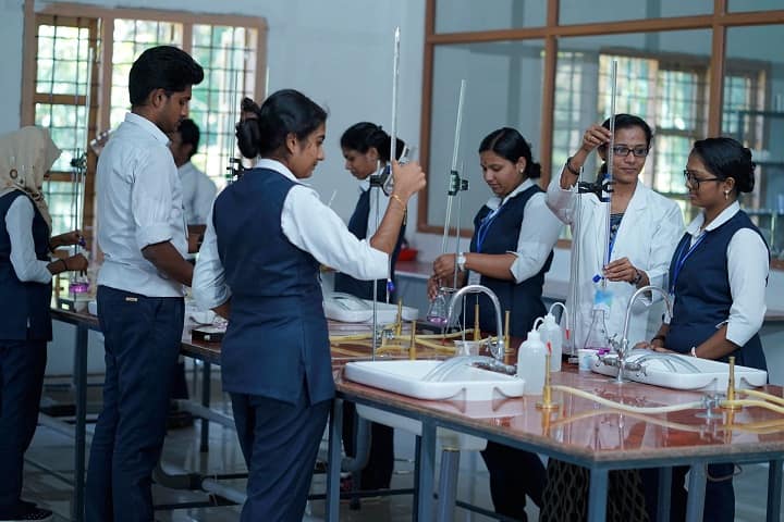 Hindustan College of Pharmacy campus in Kottayam, Kerala, India — photo 2